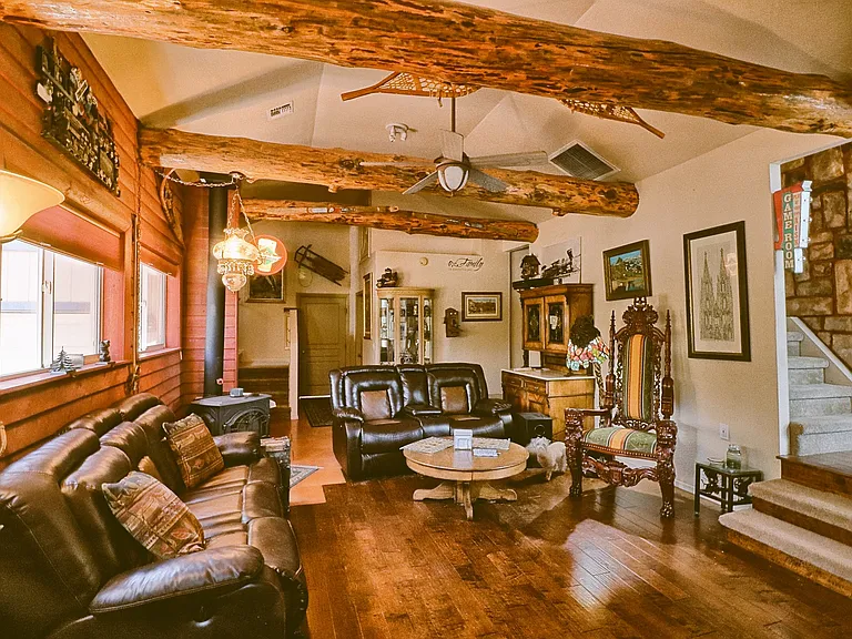 2429 Ellsworth Ave — Photo 19