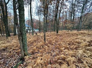 Brier Crest Rd, Gouldsboro, PA 18424