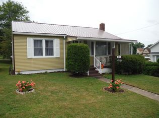 606 Davidson Ave, Connellsville, PA 15425