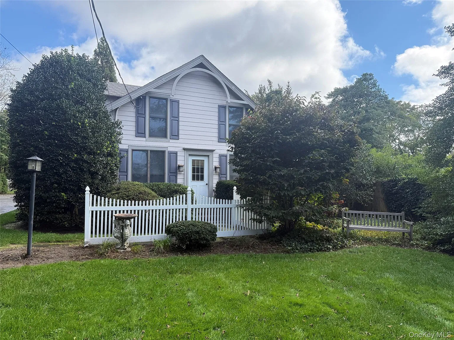 4 bed, 2.5 bath, 1731 sqft, $5,500 — Photo 1