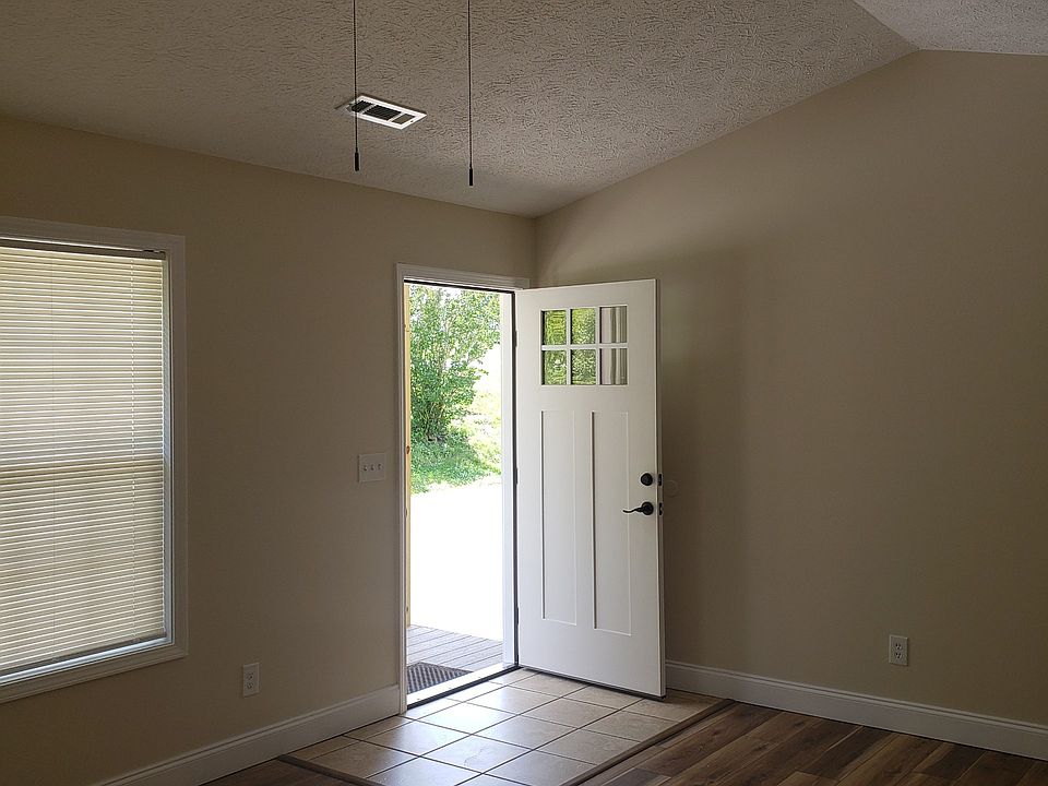 1st image of 822 Nicky Dr #2