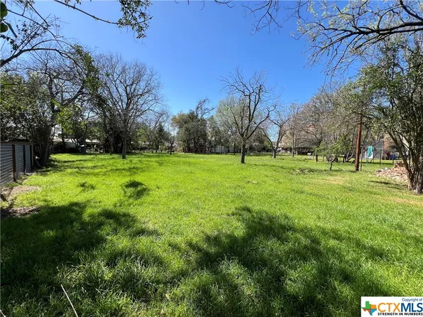 533 N Houston Ave, New Braunfels, TX 78130