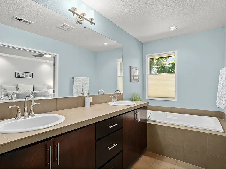 28749 SW Costa Cir E — Photo 16