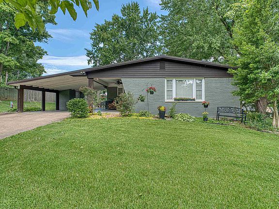 3rd image of 7717 Meadowview Dr