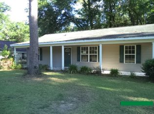 8 Beeler Rd, Crawfordville, FL 32327