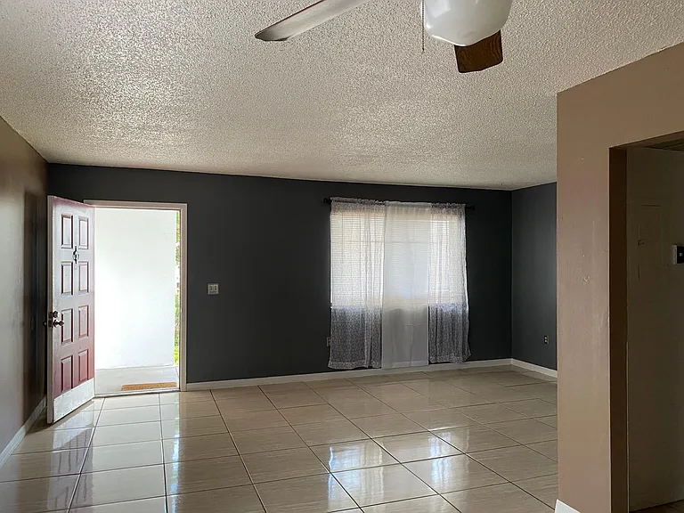 2565 Oak Park Way #213 — Photo 9