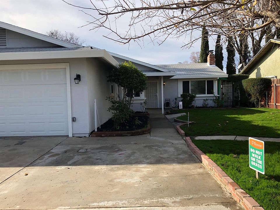 1st image of 4560 78th St