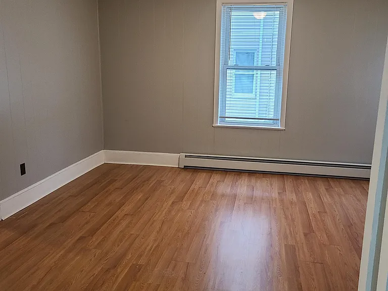 17 Stearns St #1 — Photo 2