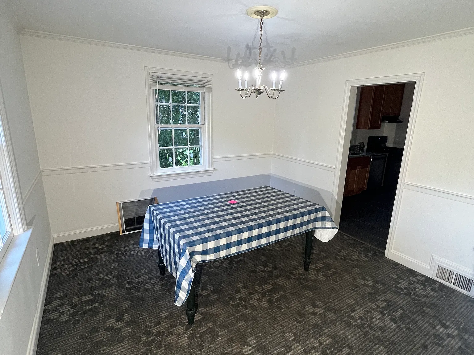 5 bed, 2.5 bath, 1262 sqft, $5,600 — Photo 4