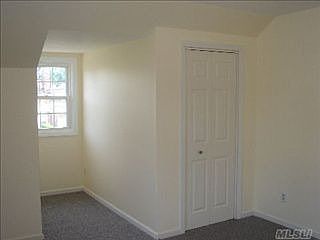 5th image of 749 N William St