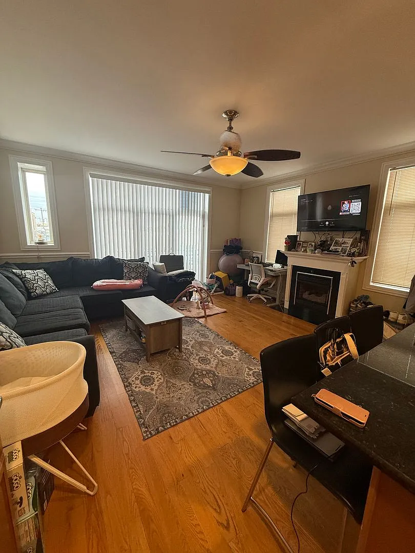 Lawrence 4521 LLC — Photo 2