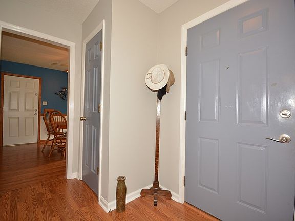 4th image of 156 Greensprings Ct