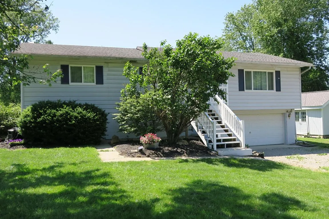3240 Liberty Rd photo 1