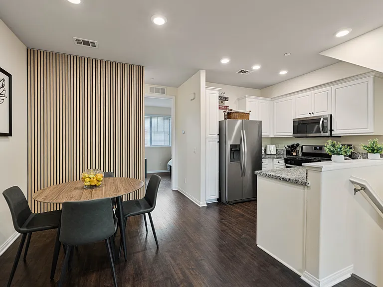 7221 N Cedar Rd #CP2 — Photo 14