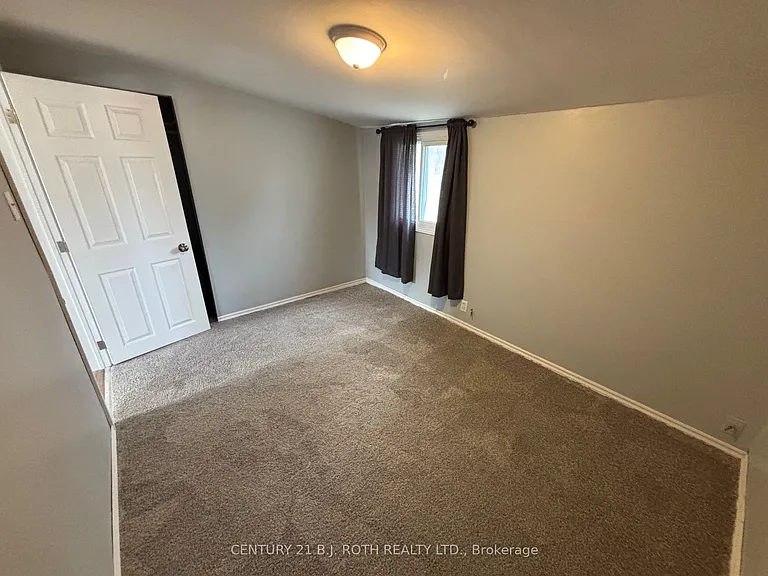 397 Mosley St — Photo 8
