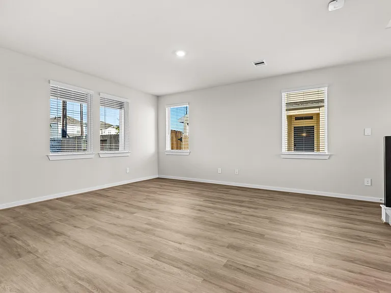 2213 Bay Breeze Dr — Photo 6