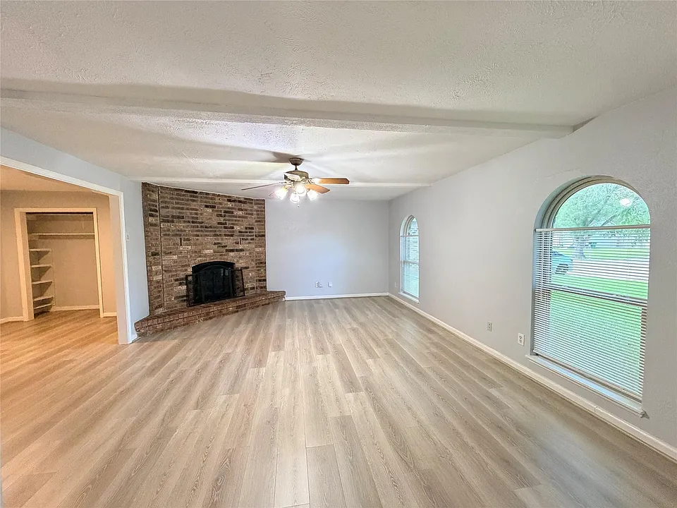 6627 Blue Ridge Dr