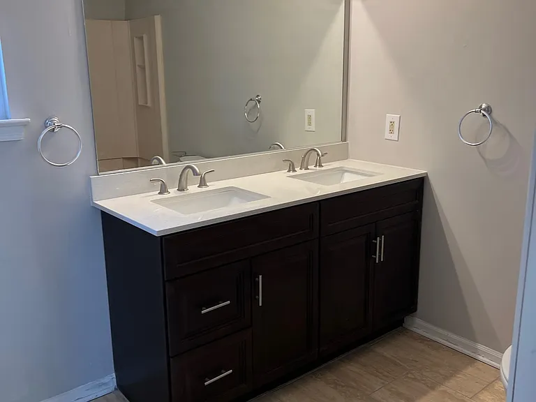 16 Maynard Dr #B — Photo 8