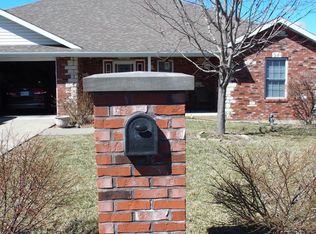 1208 Choctaw Ridge Dr, Holts Summit, MO 65043