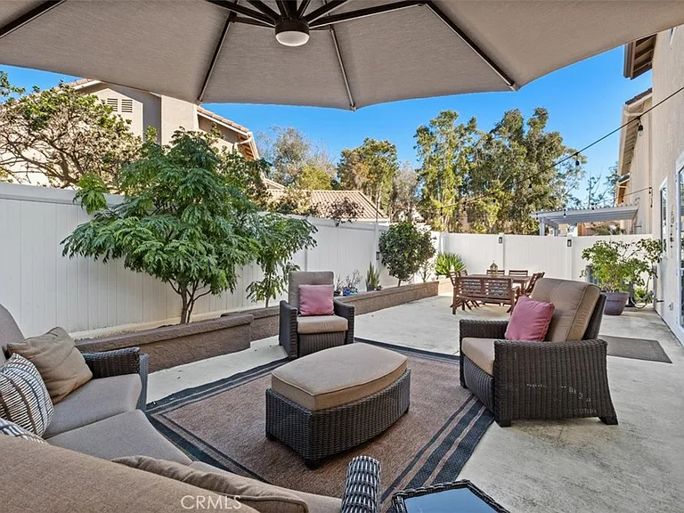 151 Church Pl — Photo 25