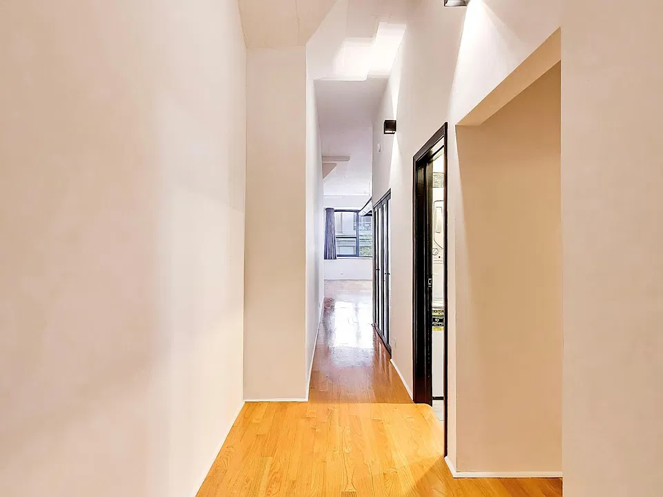 Building Photo 5