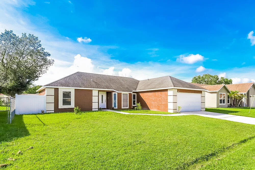 3 bed, 2.0 bath, 1481 sqft, $2,250 — Photo 3