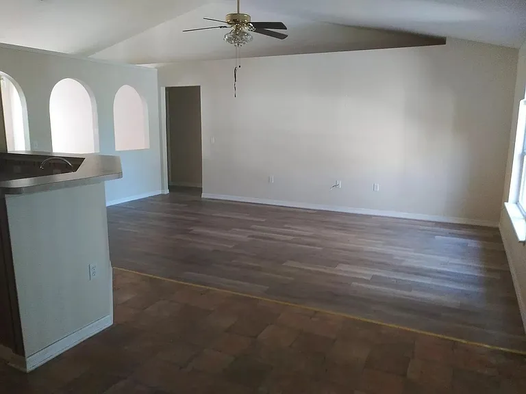 14169 Spring Hill Dr — Photo 10