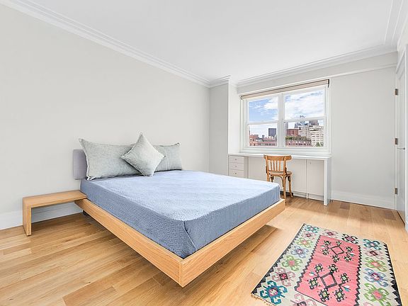 5th image of 15 Charles St APT 10D