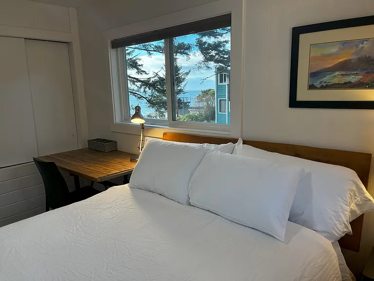 1560 Chinook Ave #1 — Photo 4