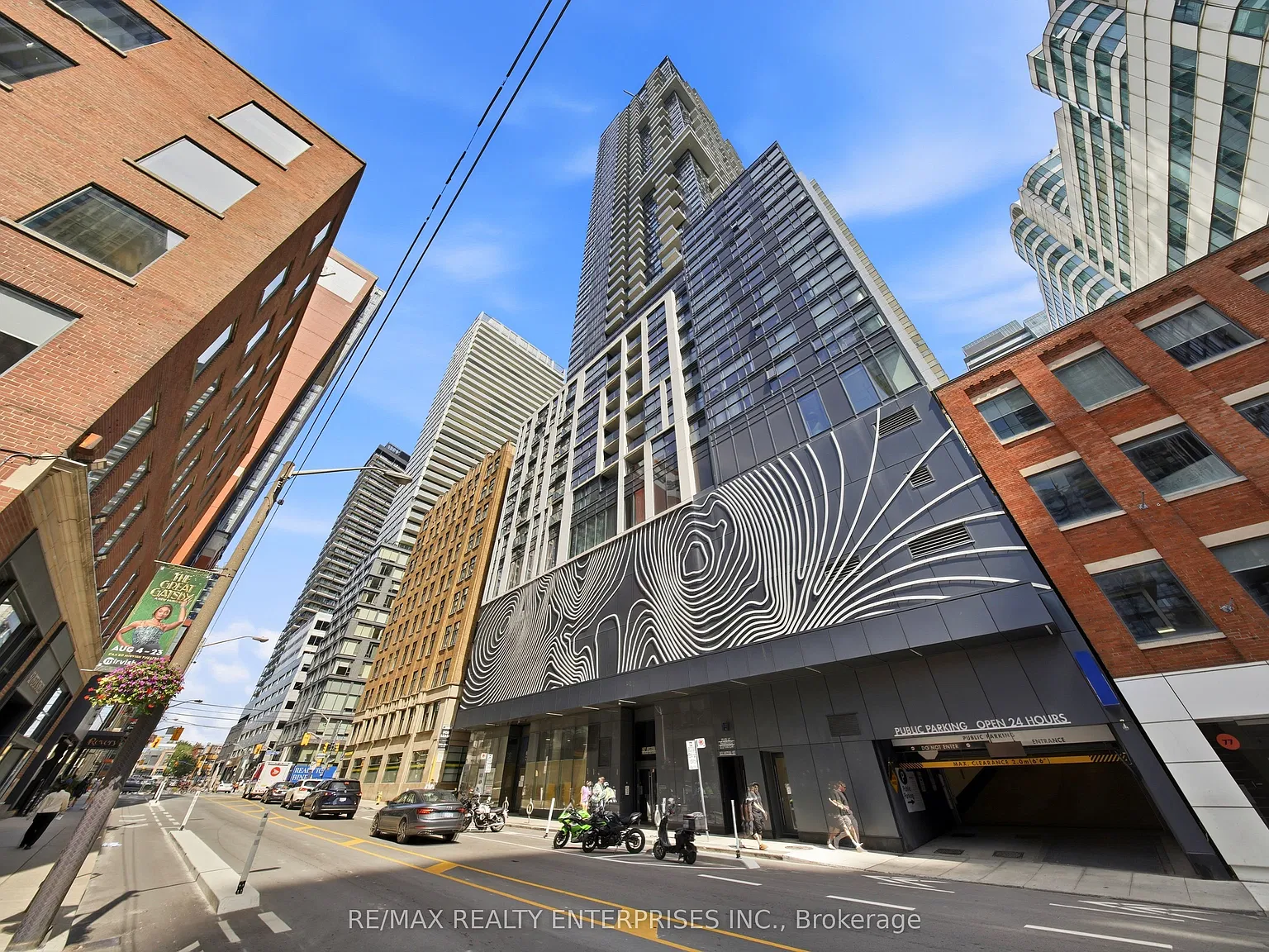 2 bed, $2,500 — Photo 1