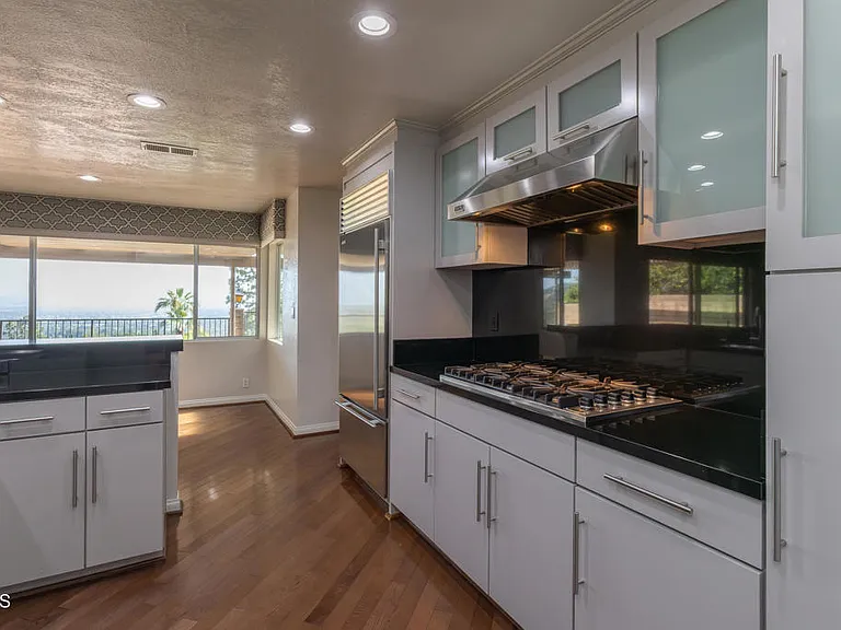 1212 Arno Dr — Photo 16