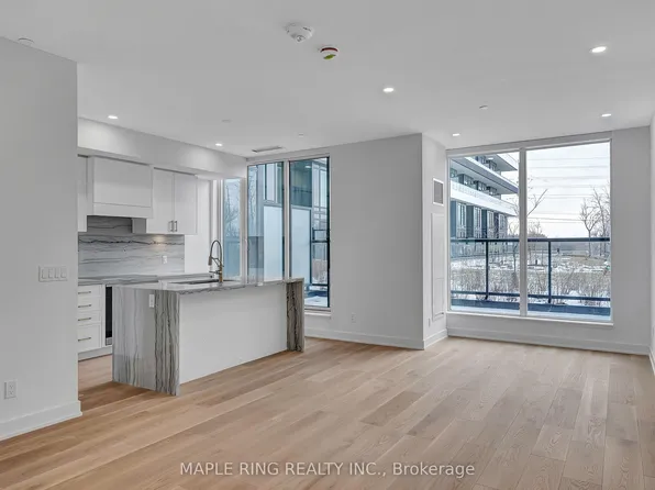 2485 Taunton Rd #118, Oakville, ON L6H 0L3