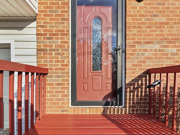 3rd image of 4170 Jewell Ter