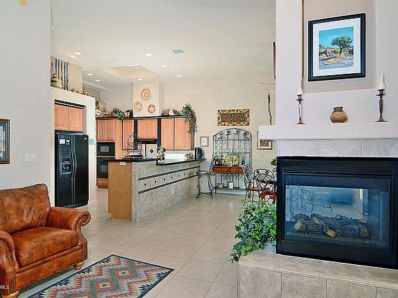4th image of 10170 Tuscany Dr