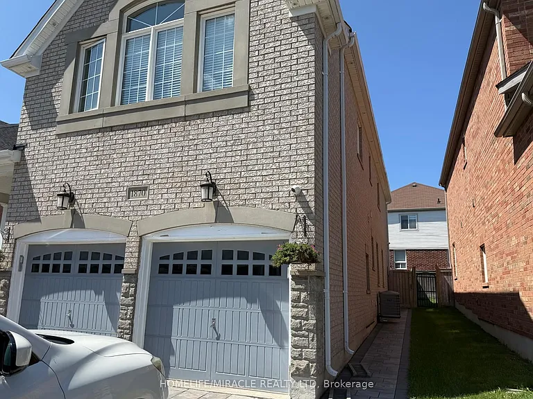 1870 Esterbrook Dr #BASEMENT — Photo 2