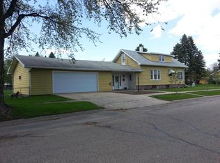 222 Wheat Ave, Hatton, ND 58240