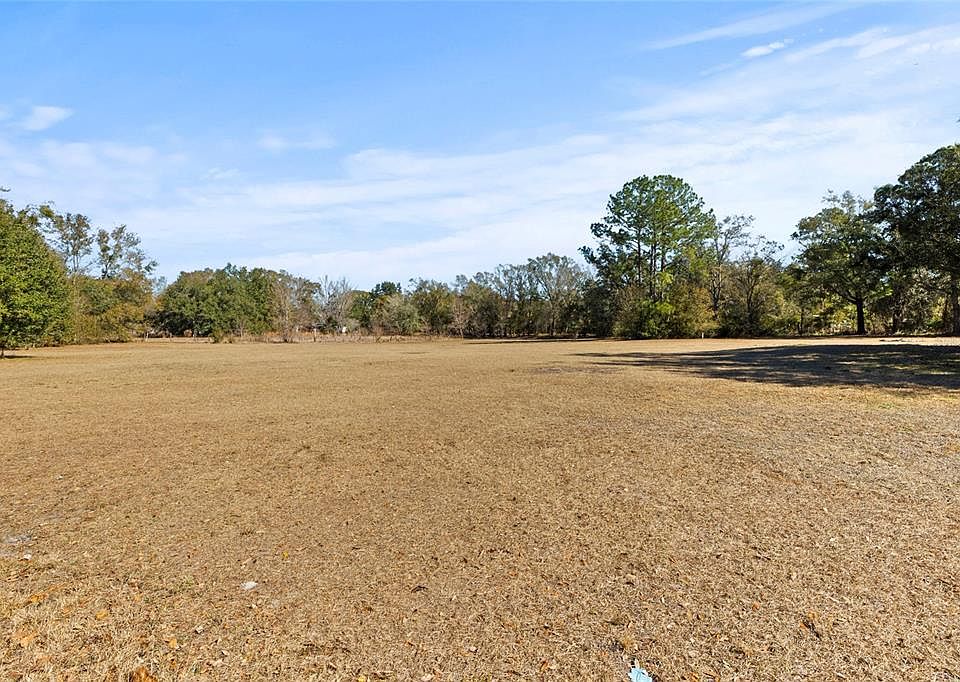 2nd image of 4815 1/2 Deeson Rd