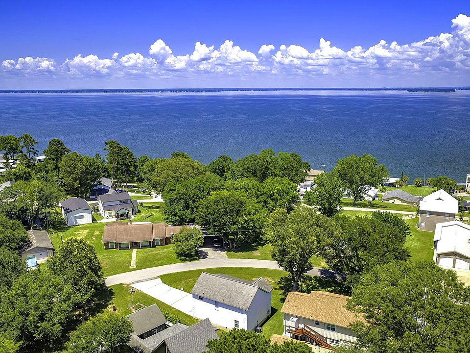 1st image of 239 Skyline Dr