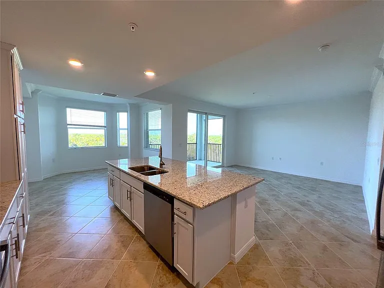 14041 Heritage Landing Blvd #637 — Photo 9