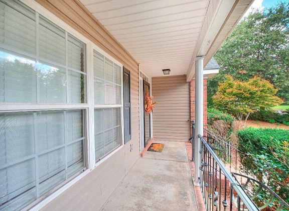 2nd image of 5020 Lake Catawba Dr