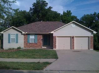 1113 NE Colleen Dr, Lees Summit, MO 64086