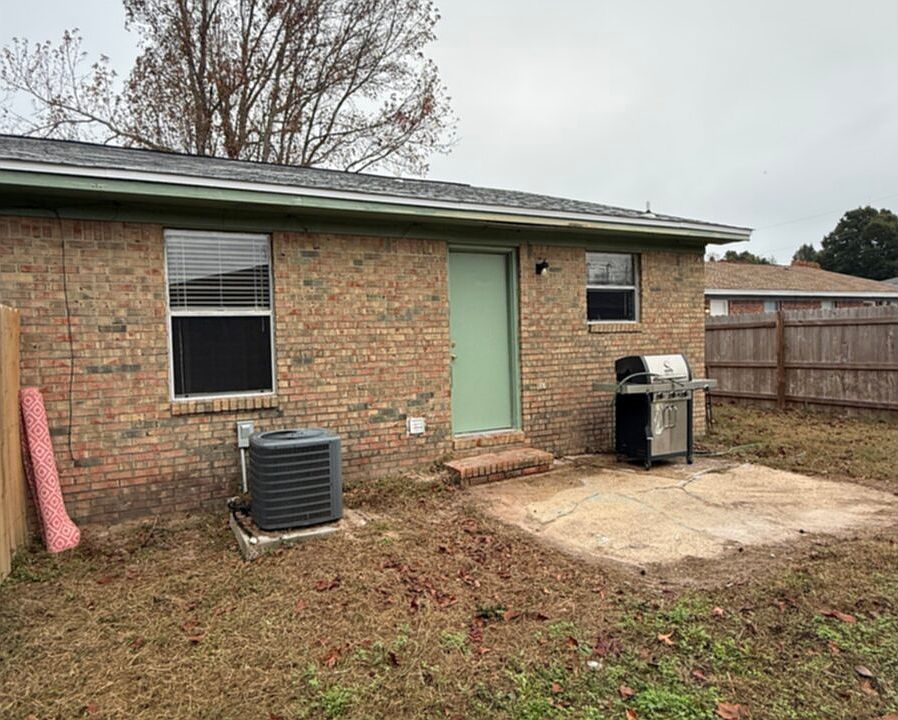 1st image of 3354 La Leyenda Ct #C