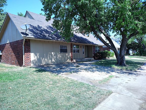 4th image of 11011 E 37th Pl
