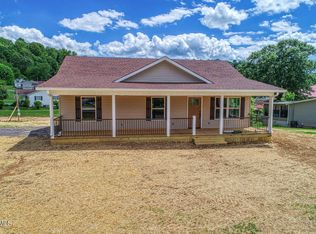 1130 E McKinney Ave, Rogersville, TN 37857