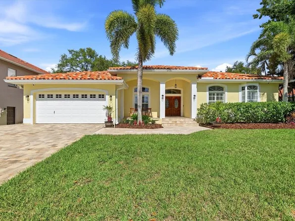 1038 Wideview Ave, Tarpon Springs, FL 34689