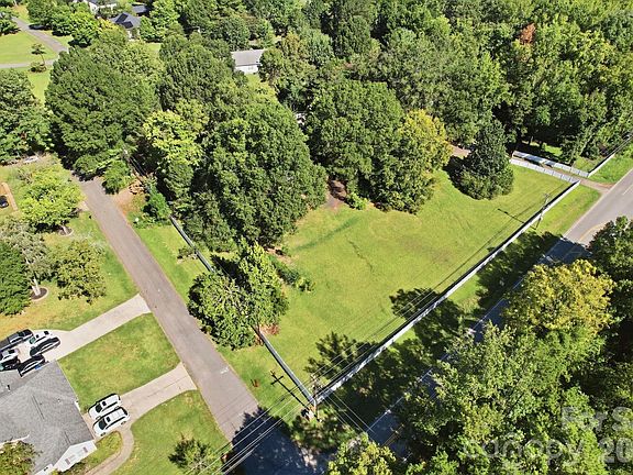 5th image of 8911 Mount Holly Huntersville Rd