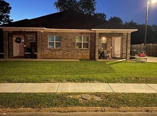 1115 3rd Ave N, Columbus, MS 39701