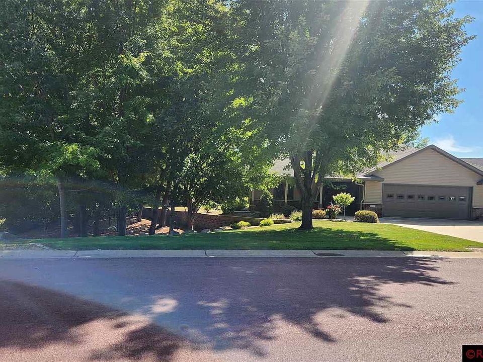 1st image of 213 Southbrook Cir