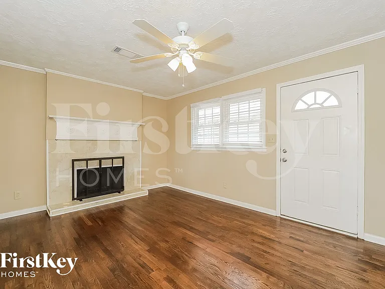 1300 Anderson Mill Rd — Photo 4