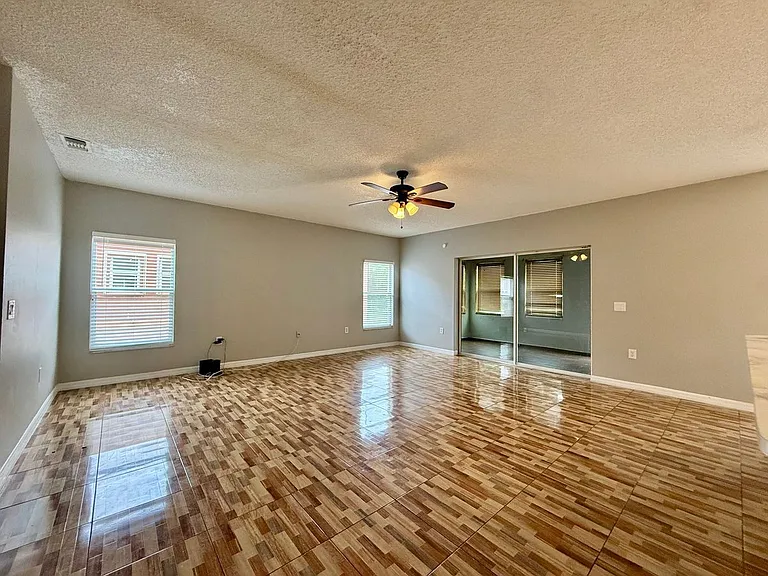 677 Elbridge Dr — Photo 12